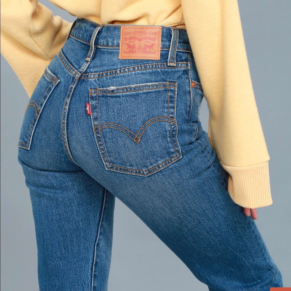 The Iconic Levi’s Wedgie Jeans- never worn